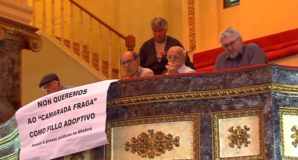 Presos políticos de la dictadura, presentes en el pleno de hoy.