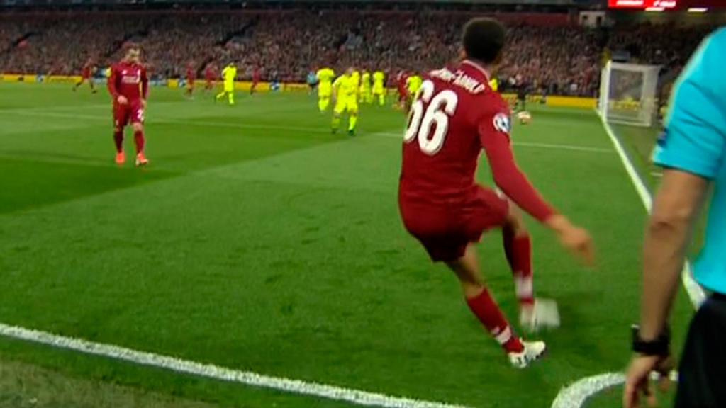 Error defensivo del FC Barcelona que le cuesta el tercer gol