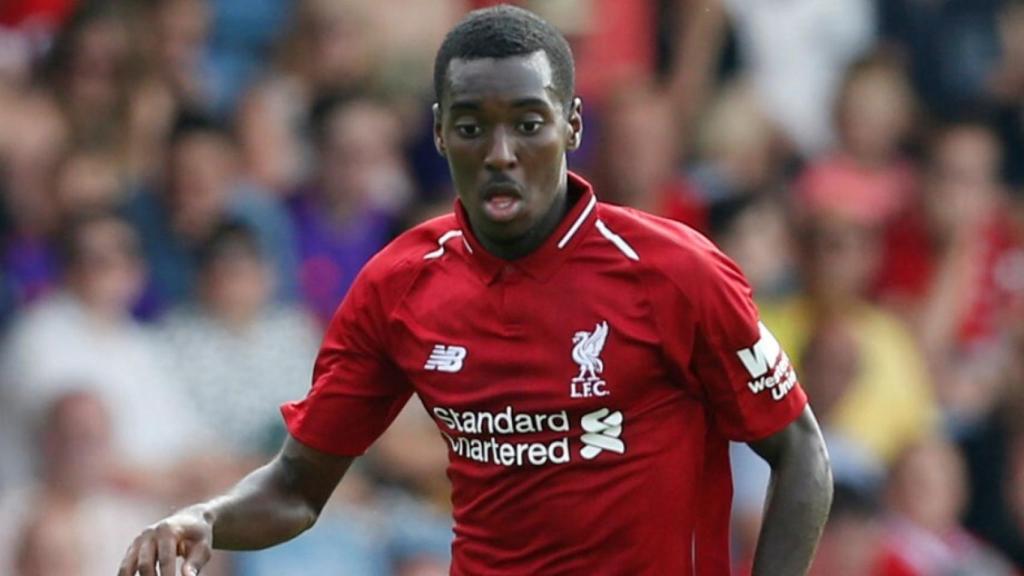 Rafael Camacho en un partido con el Liverpool