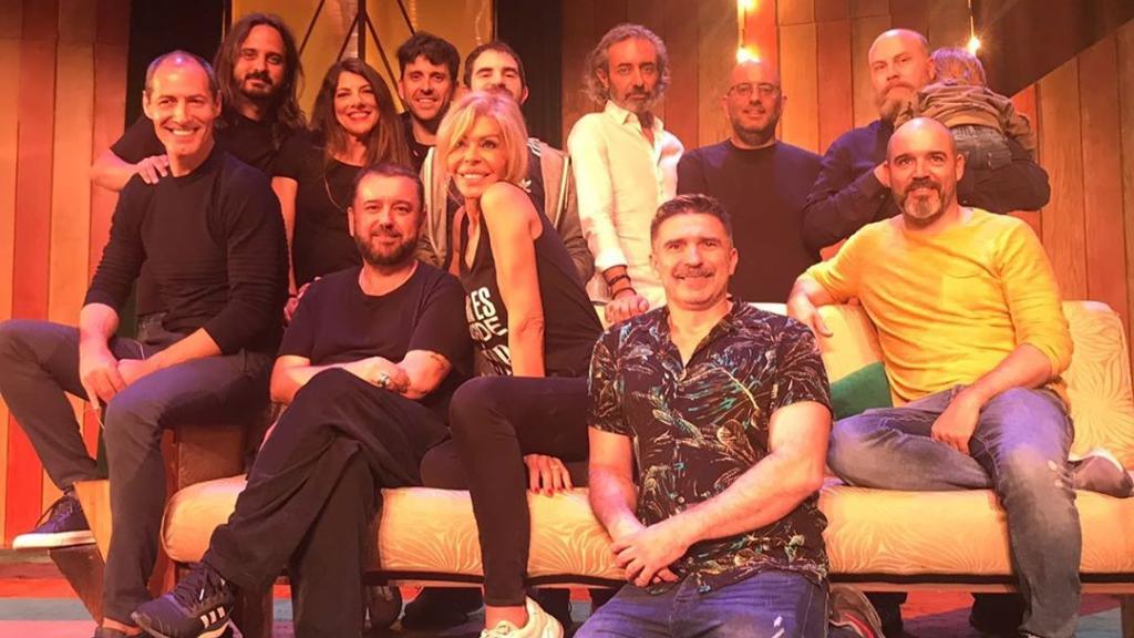 Bibiana Fernández junto a sus compañeros de 'El amor está en el aire'.