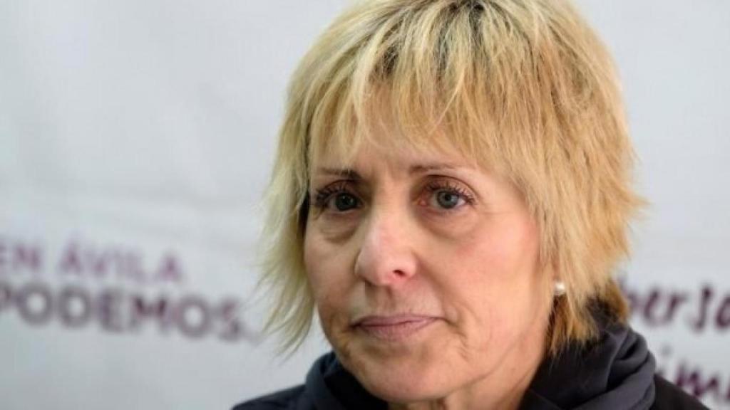 Pilar Baeza, en la rueda de prensa que dio para asegurar que seguía adelante.