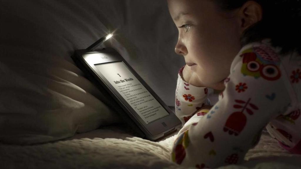 una-nina-lee-kindle-fire-touch-amazon-1557326724817