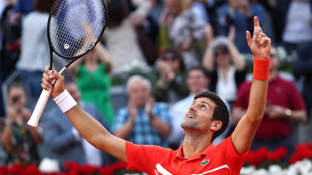 Novak Djokovic celebra la victoria en el Mutua Madrid Open