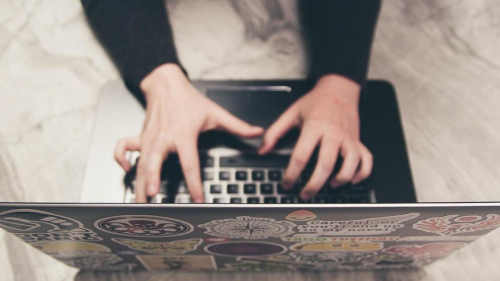 Cuando un cliente solicita un préstamo, el banco sabe si es aficionado al juego online.