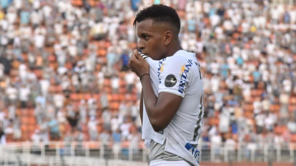 Rodrygo, en un partido con el Santos. Foto: Instagram (@santosfc)