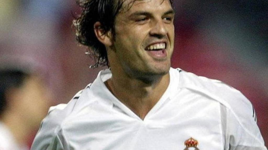 Fernando Morientes, en un partido del Real Madrid