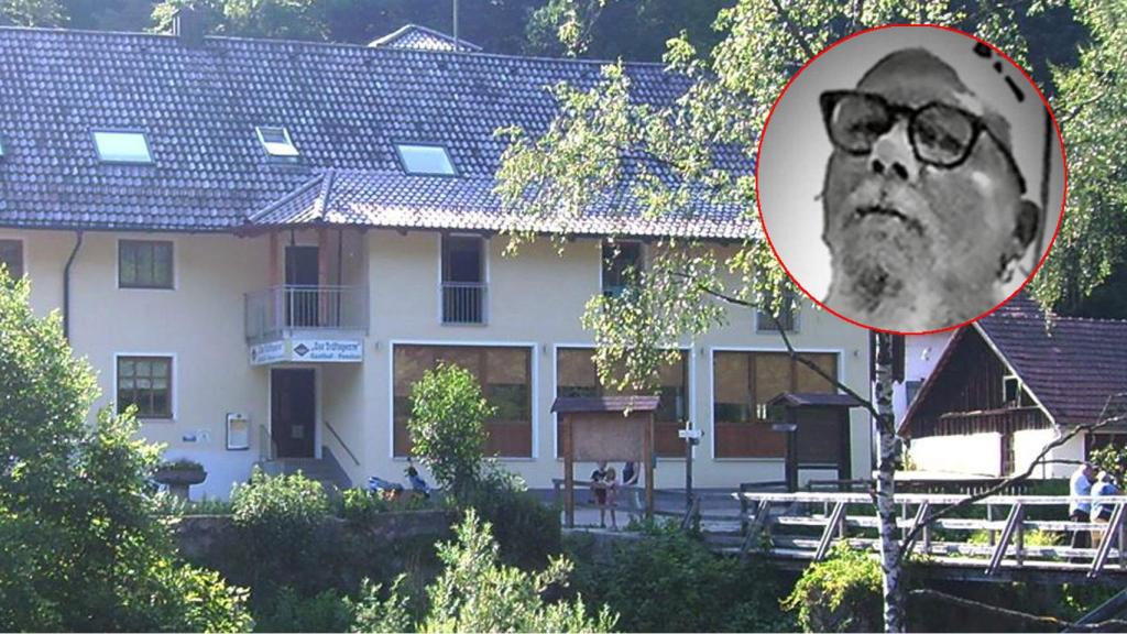 Residencia donde se encontraban tres de los cinco asesinados o suicidados con ballestas.