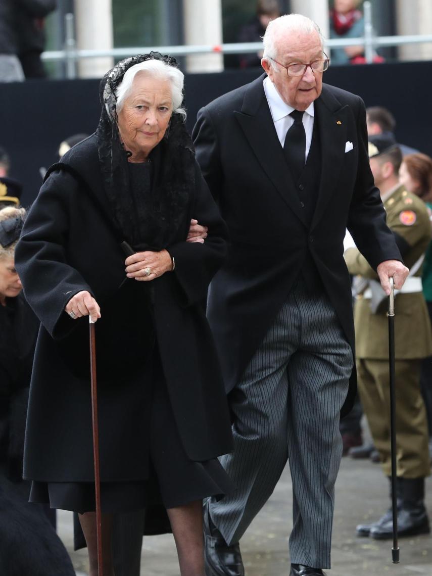 La reina Paola y Aberto II en el entierro de Juan de Luxemburgo.