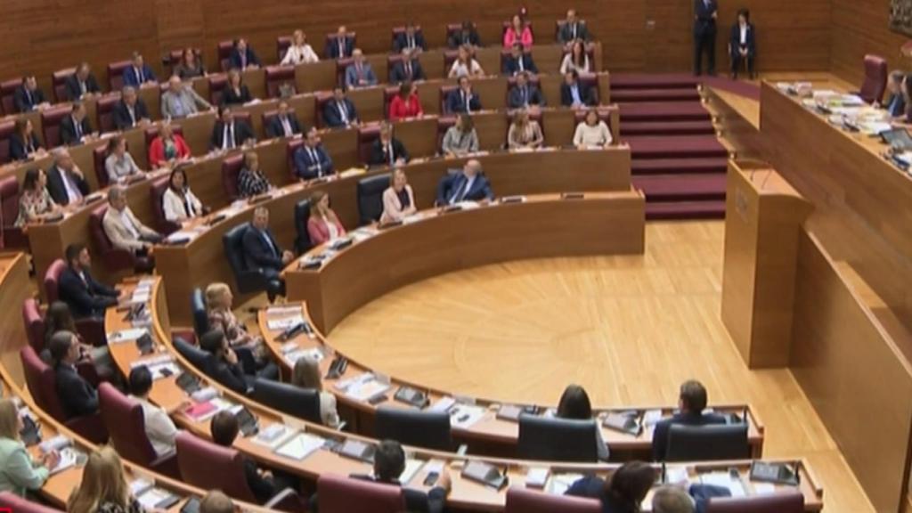 El hemiciclo valenciano durante la jura de cargos este jueves.