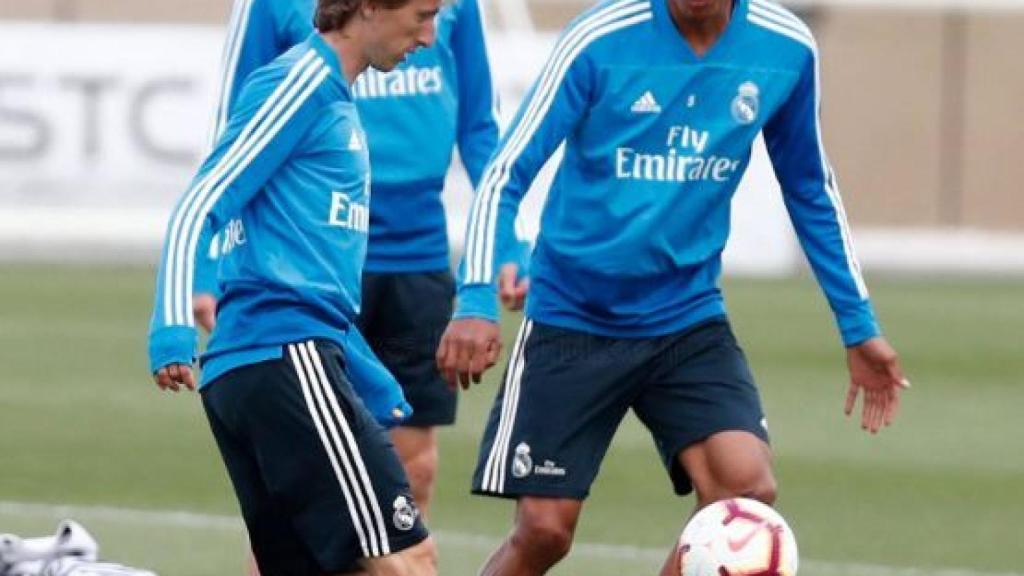 Modric y Varante se ejercitan de cara al partido del Betis