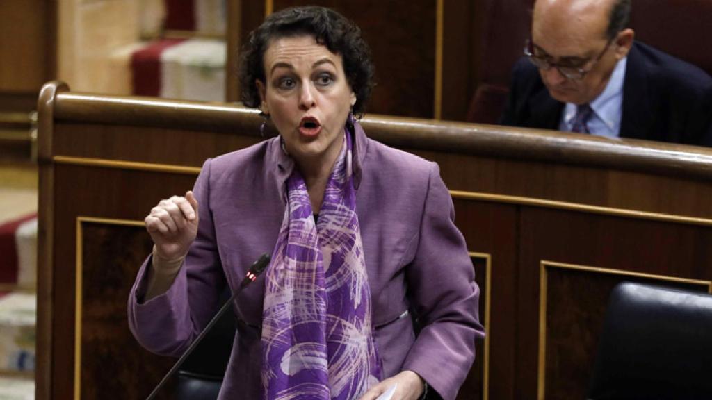 La obligación de que los trabajadores fichen ha convertido a la ministra en el personaje de la semana.