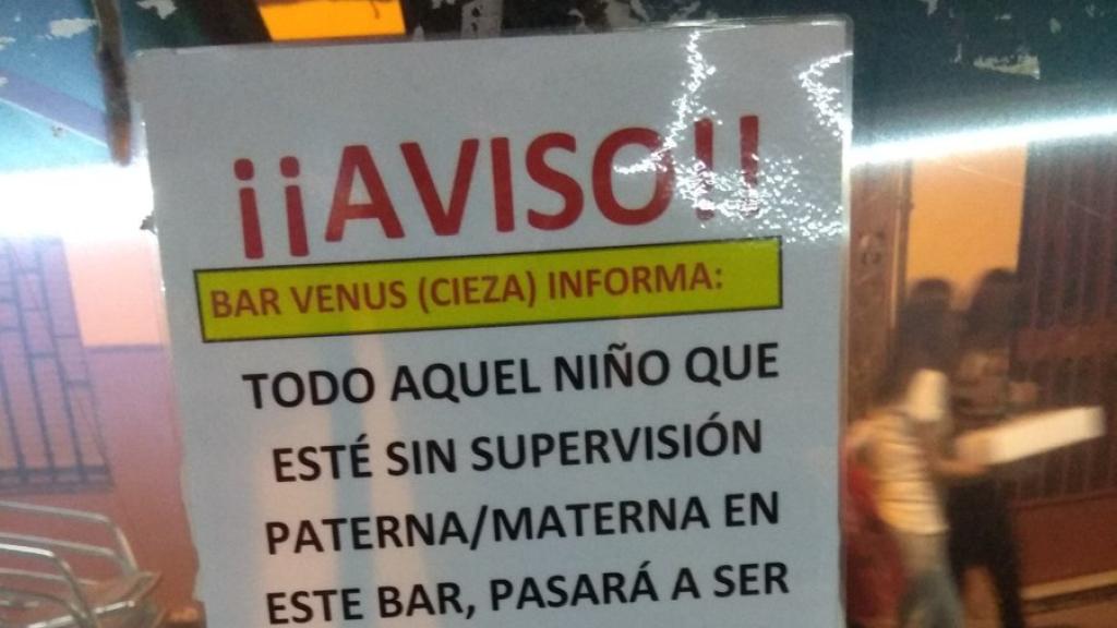 El polémico cartel del bar Venus