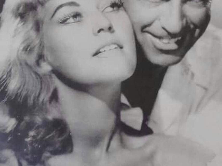 Gadé, sonriente con su entonces marido, Juan Carlos Thorry.