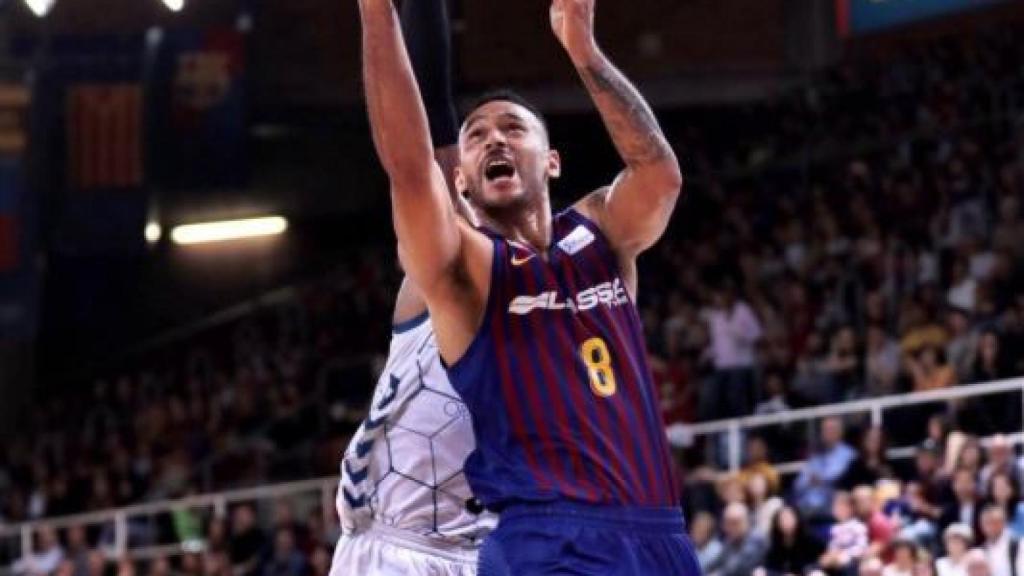 El Barcelona Lassa ante el Delteco. Foto: Twitter (@FCBbasket)