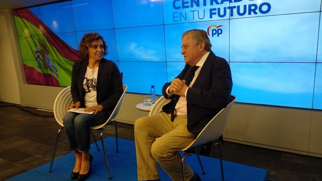 Dolors Montserrat y Lepoldo López, en un encuentro con la comunidad venezolana en Madrid.