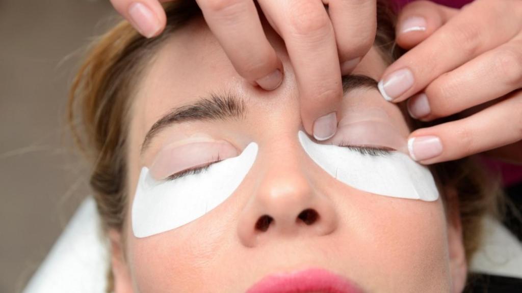 El precio del 'lifting' de pestañas varía en función del centro, y va desde los 45 a los 75 euros.