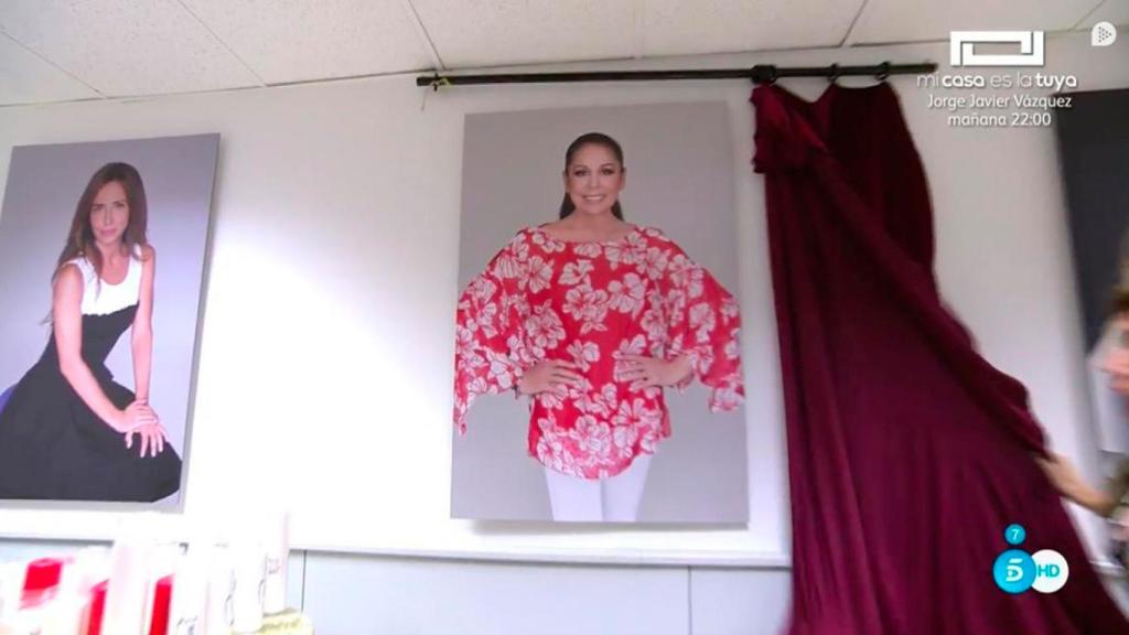 El momento en que 'Sálvame' destapó el cuadro de Isabel Pantoja.