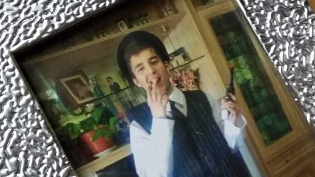 Cristian, días antes de morir, posaba con su traje para carnaval.