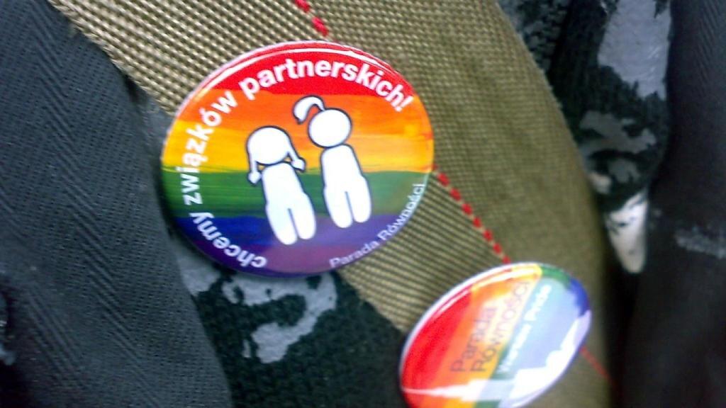 Chapas pidiendo que se reconozcan las uniones civiles