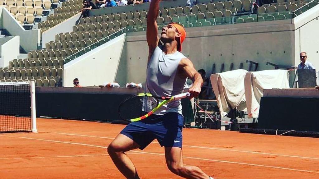 Nadal en el entrenamiento de Roland Garros. Foto: Instagram (@rafaelnadal)