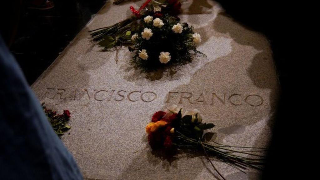 Tumba de Franco en la basílica de El Escorial./
