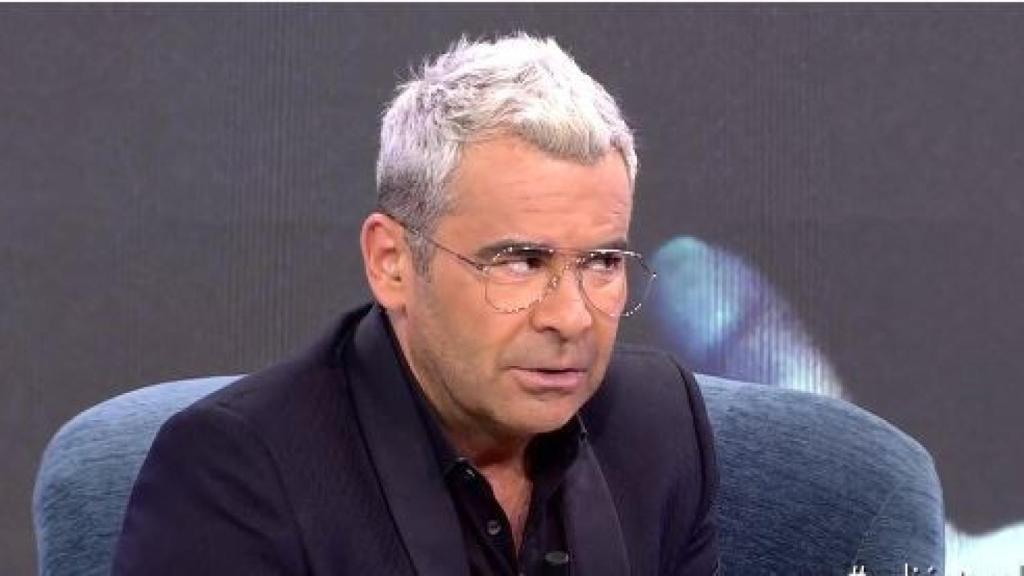 Jorge Javier Vázquez recrimina a Terelu la actitud de su hermana Carmen.