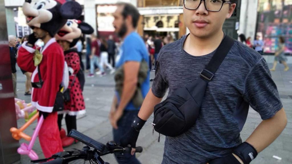 Qiheng está preocupado por la peligrosidad de su trabajo.