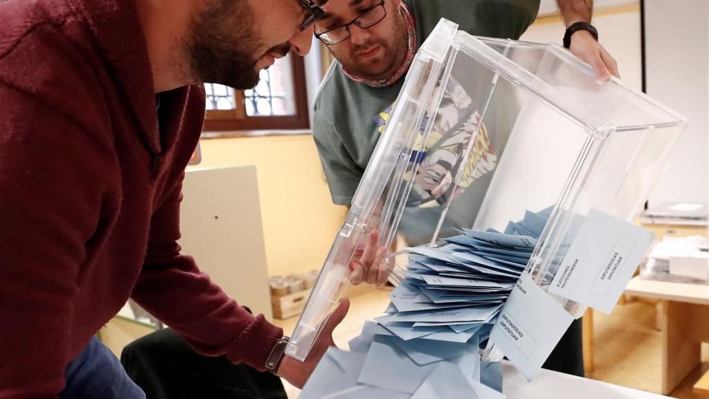 La jornada electoral de 26-M, en imágenes