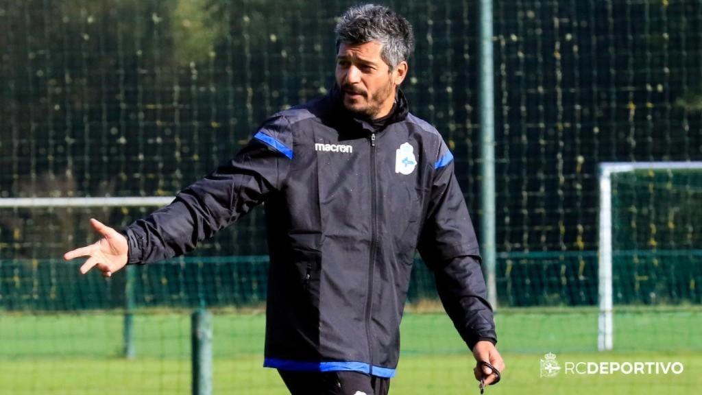 Gustavo Munúa, durante su etapa como entrenador del Fabril.