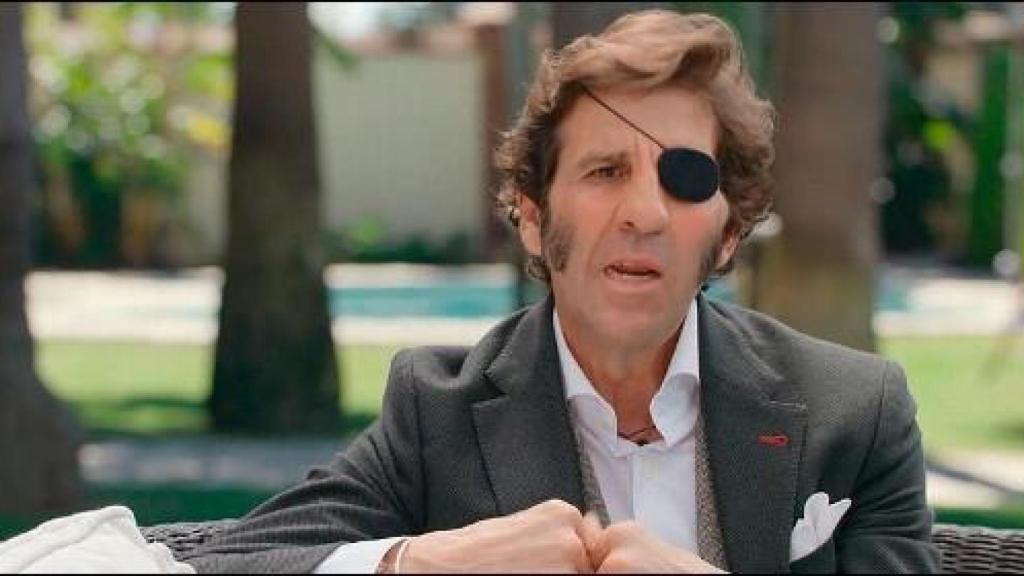 Juan José Padilla tiene que llevar un parche por la fuerte cogida que sufrió el 7 de octubre de 2011.