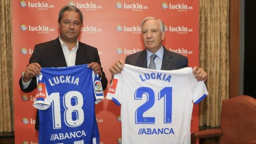 Adiós a Luckia en las camisetas del Dépor: la Xunta lo prohíbe
