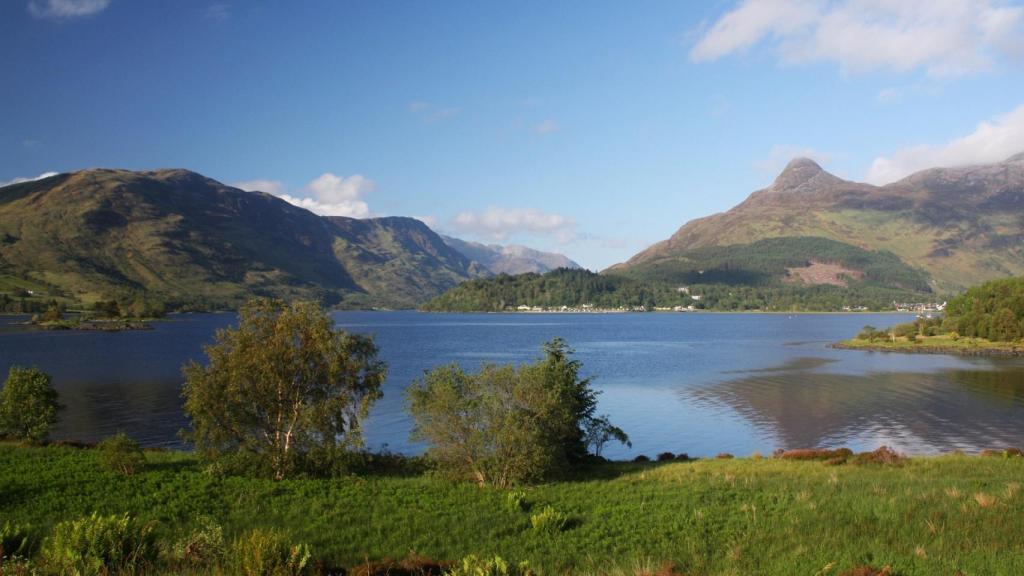 Las Glen Coe Mountains.