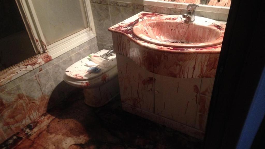 Restos de sangre tras un suicidio.