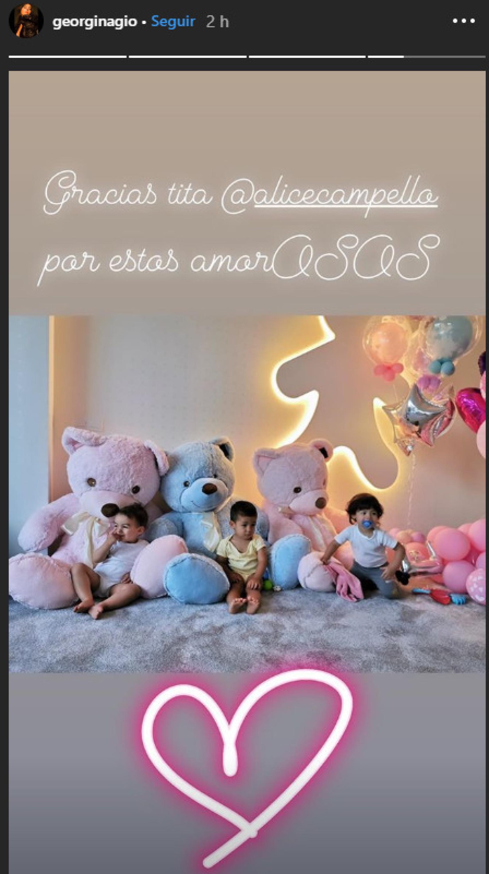 Storie de Georgina en Instagram
