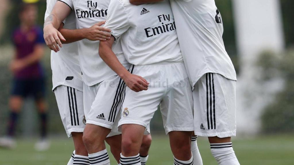 Antonio Blanco celebra su gol al Barça
