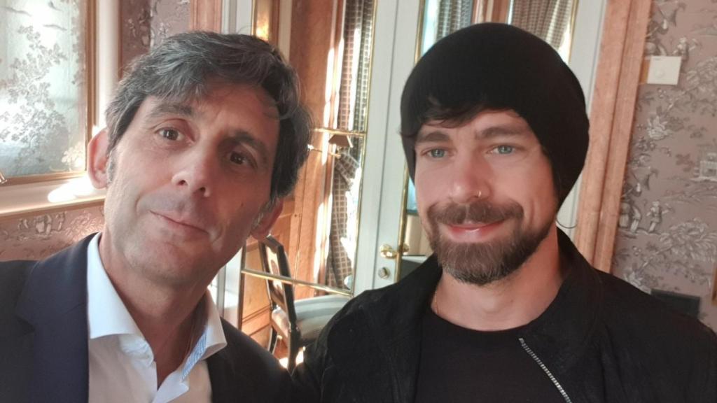 José María Álvarez Pallete, presidente de Telefónica, junto al fundador de Twitter, Jack Dorsey.