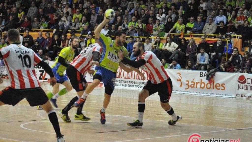 zamora balonmano puerto sagunto 10