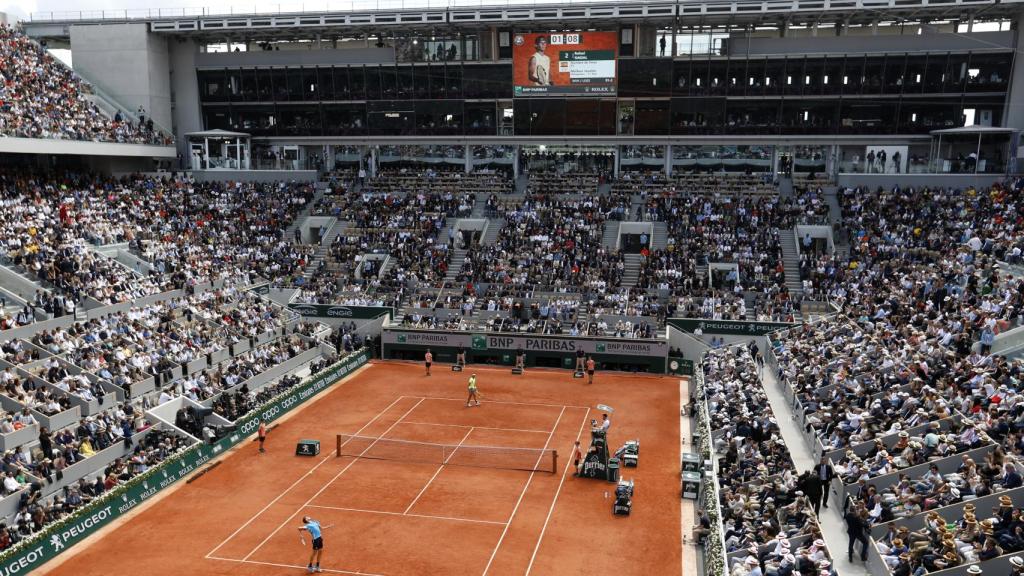 Ni una butaca libre en la Philippe-Chatrier para ver a Nadal y Thiem