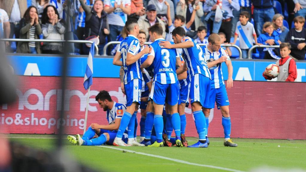Pedro Sánchez guía al Dépor al playoff
