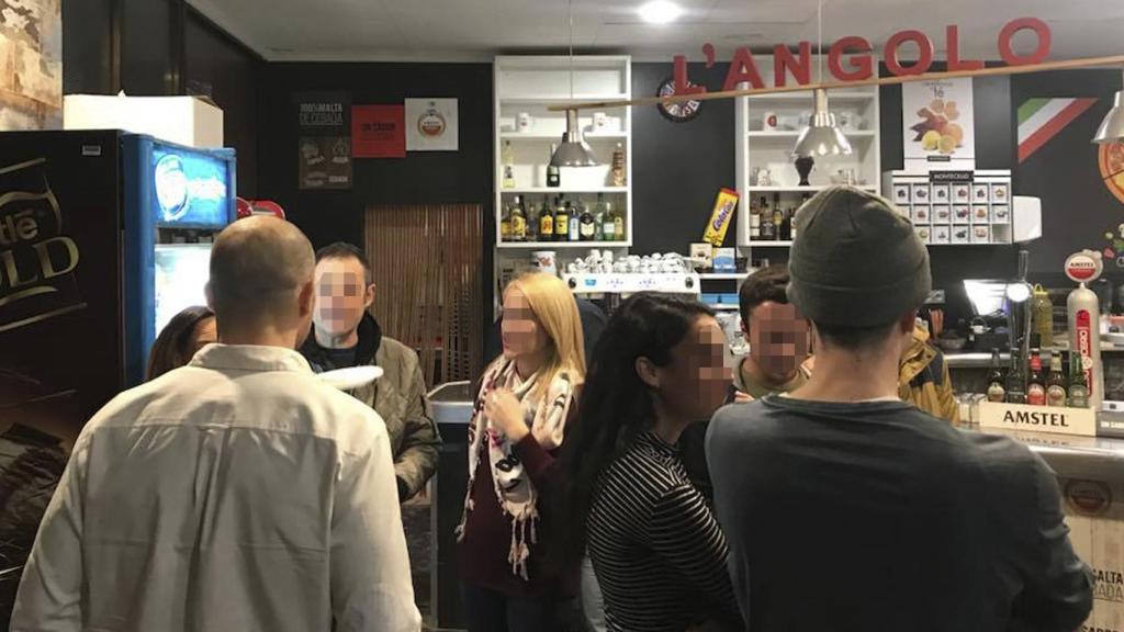 Pizzería L' Angolo.