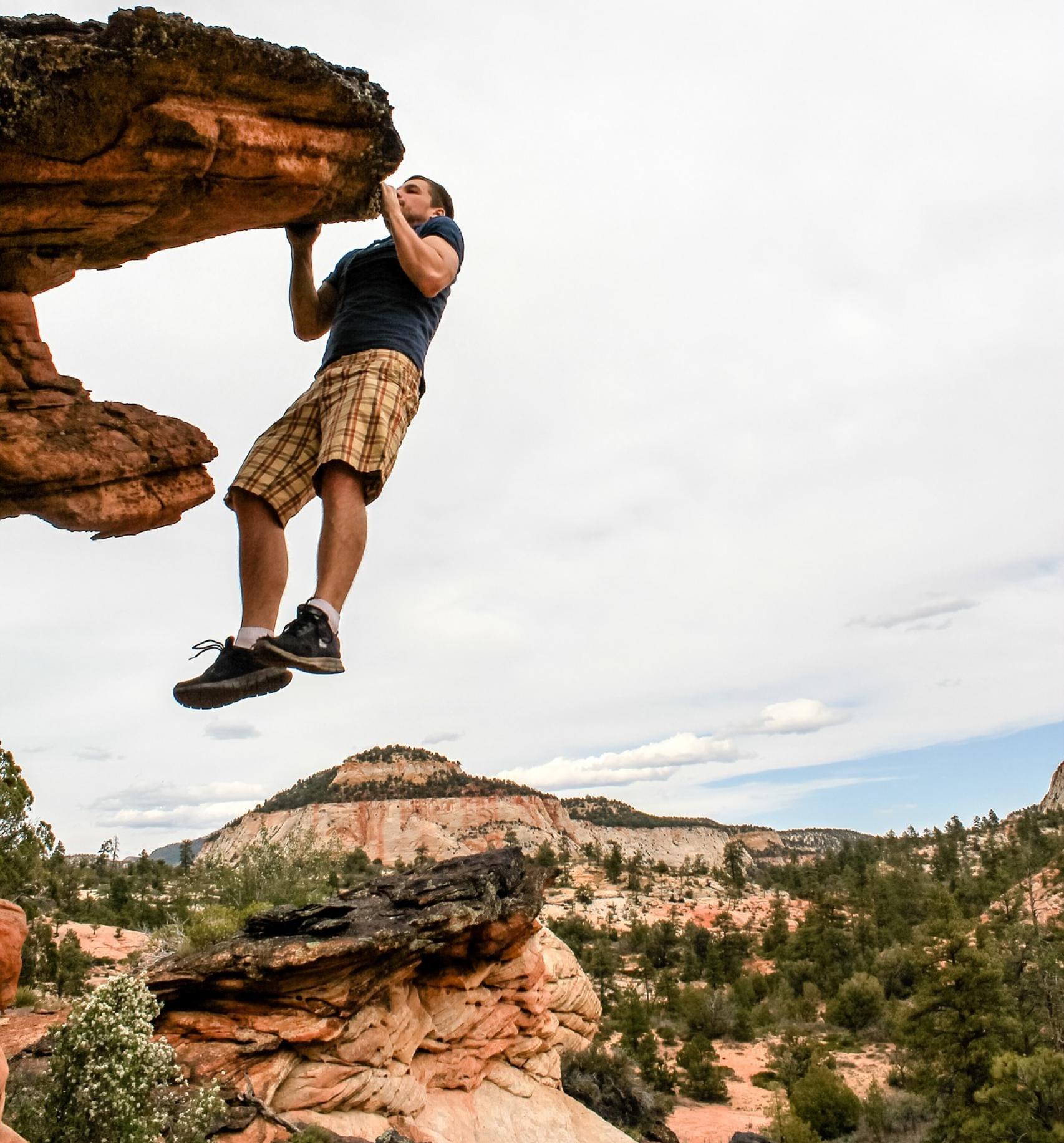 La escalada sin cuerdas es uno de los deportes más duros y peligrosos que se pueden hacer.