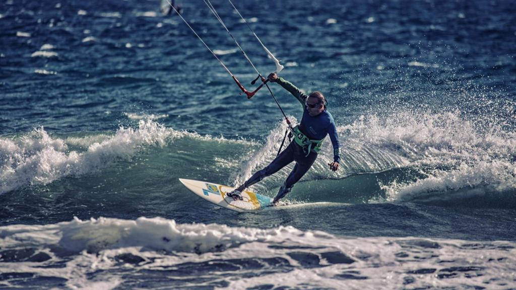 Tarifa (Cádiz) es el destino perfecto para practicar Kitesurf.