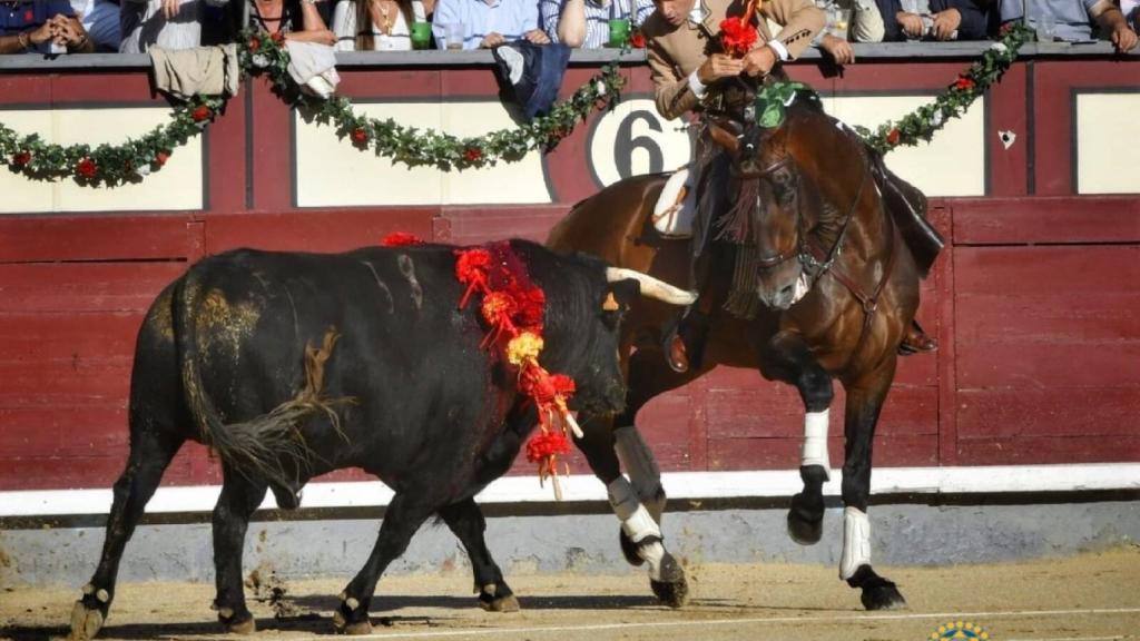 Diego Ventura abrió la corrida de Beneficencia
