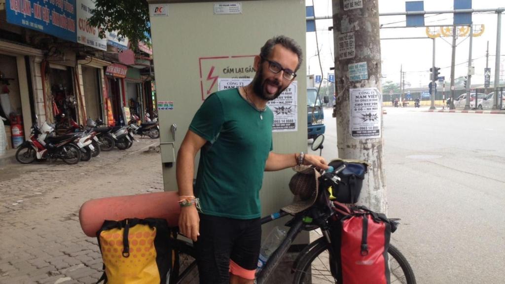 David Val recorrió 20 países en bicicleta.