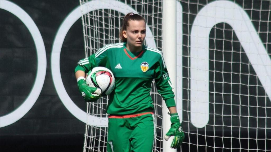 Las mejores paradas de Esther Sullastres, nueva portera del Dépor Abanca