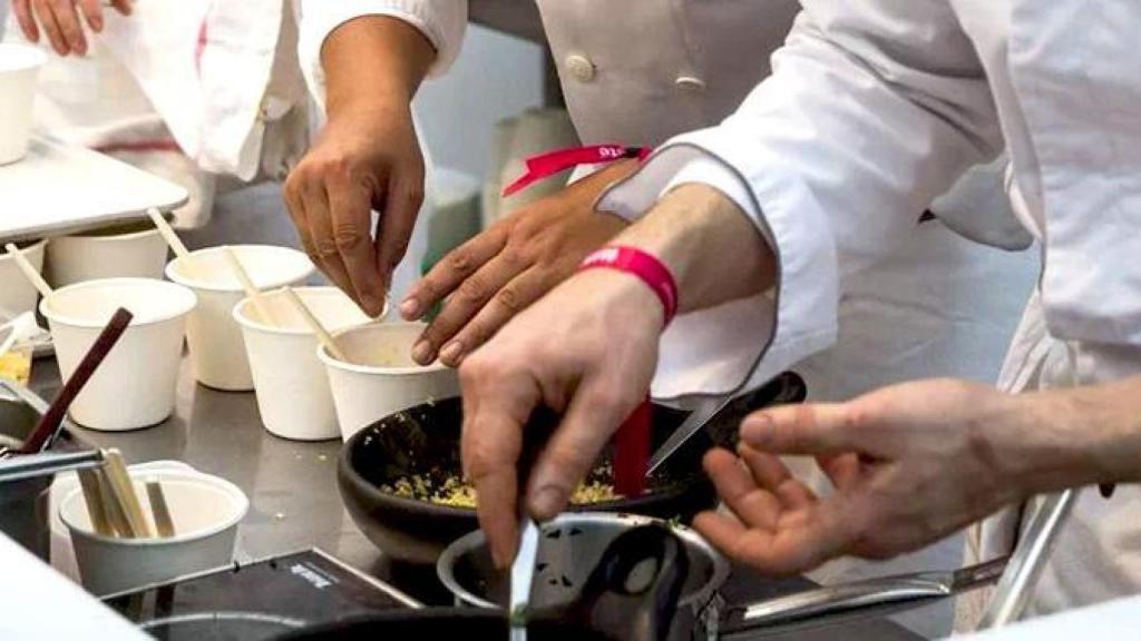 Los dos empresarios obligaban a sus empleados a trabajar todos los días, excepto Año Nuevo y Navidad. Foto: EFE.