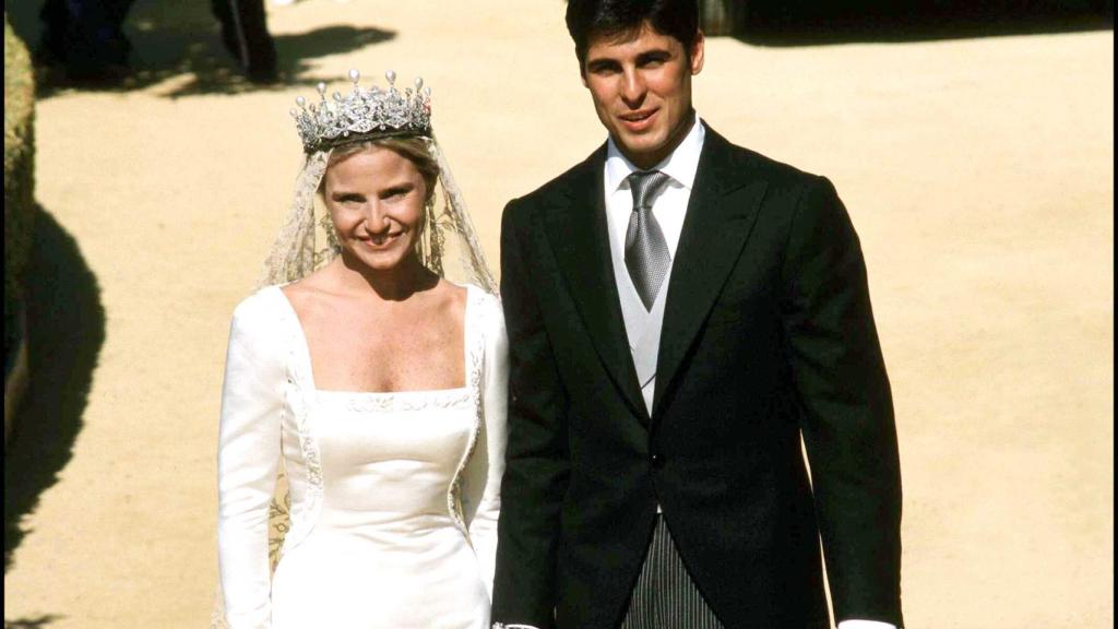 Eugenia Martínez de Irujo y Francisco Rivera Ordóñez el día de su boda en Sevilla.