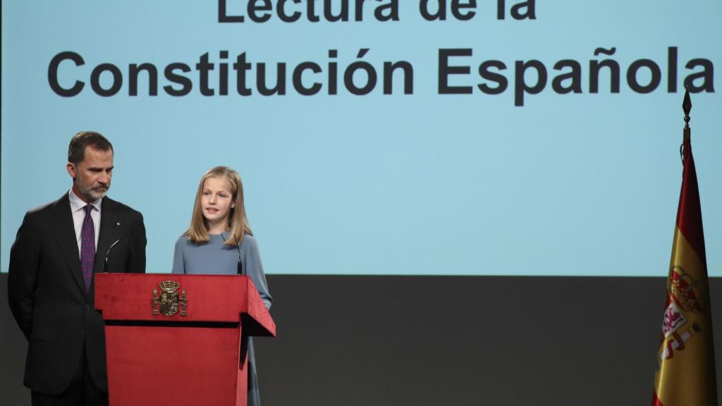 La princesa Leonor durante la lectura de la Constitución durante su cumpleaños.