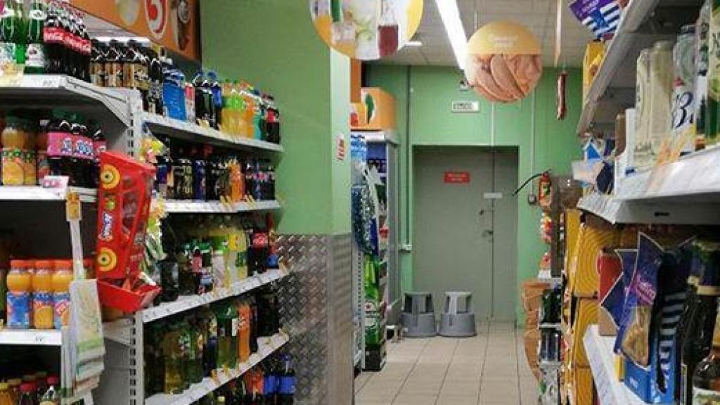 Un pasillo de un Pyaterochka en San Petersburgo (Rusia).