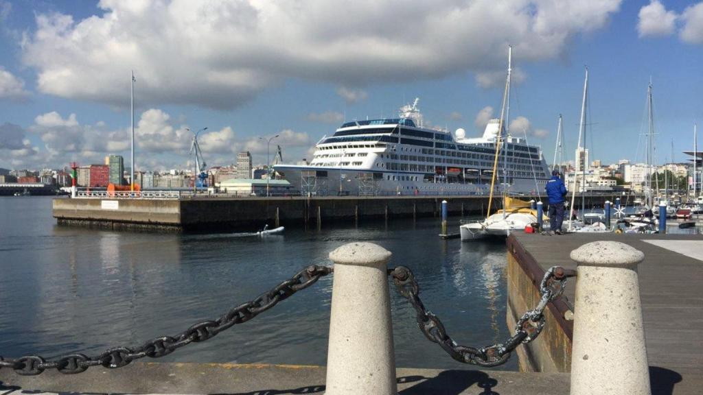El buque Insignia en el Puerto de A Coruña